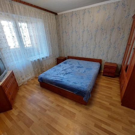 2К Апартаменты Ул.Ревуцкого 19/1 Kyiv Exterior photo
